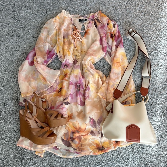 NWOT VICI DAMAYA FLORAL CHIFFON TASSEL DRESS - Picture 8 of 8